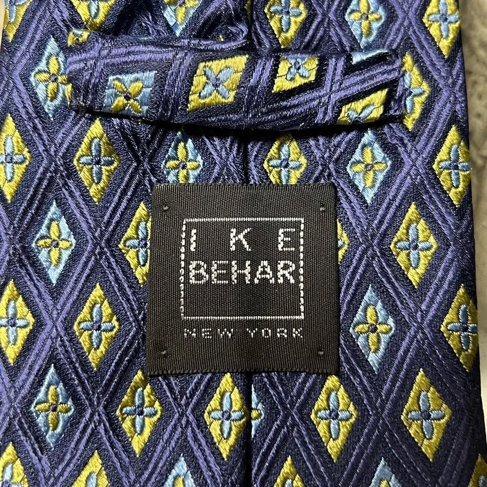 Ike Behar blue and yellow diamond print 100% silk hand tailored in USA tie